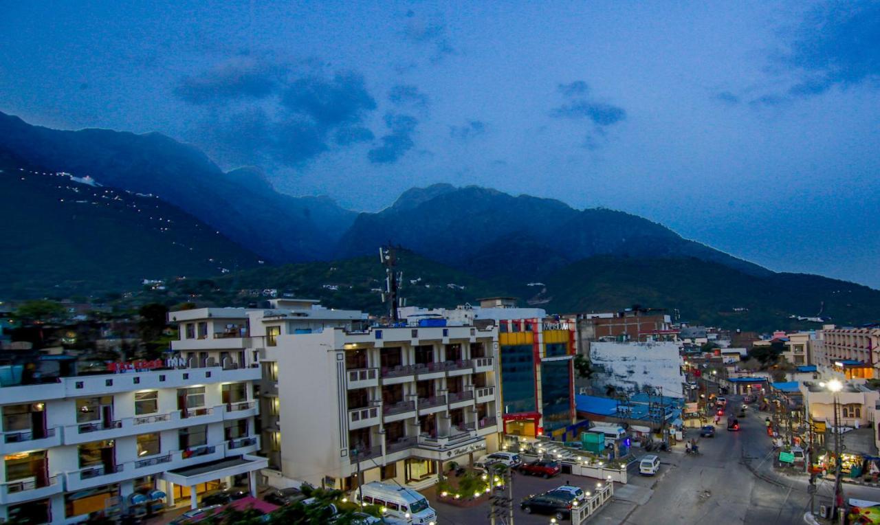 Itsy Hotels Satya Shree Katra  Luaran gambar