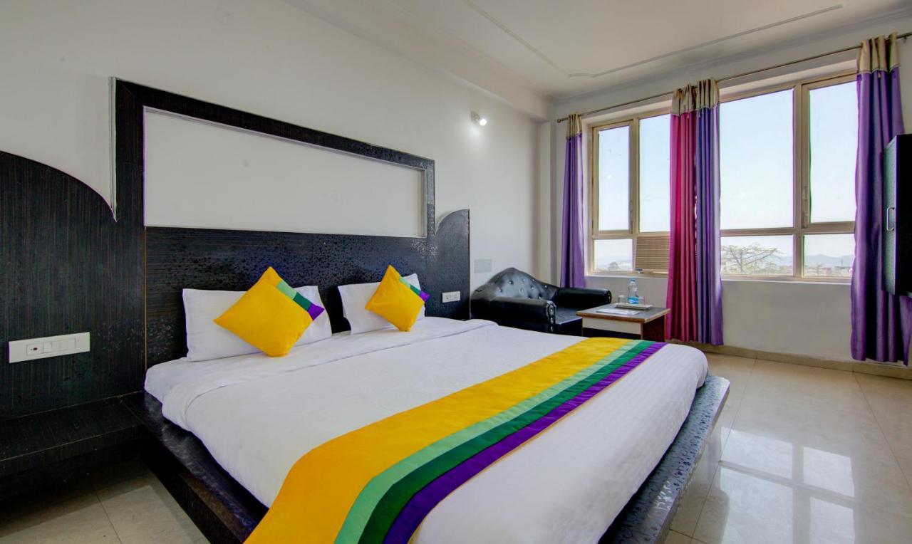 Itsy Hotels Satya Shree Katra  Luaran gambar
